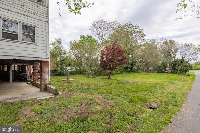 5342 Main St, Stephens City, VA 22655 - view of green lawn with a patio area
