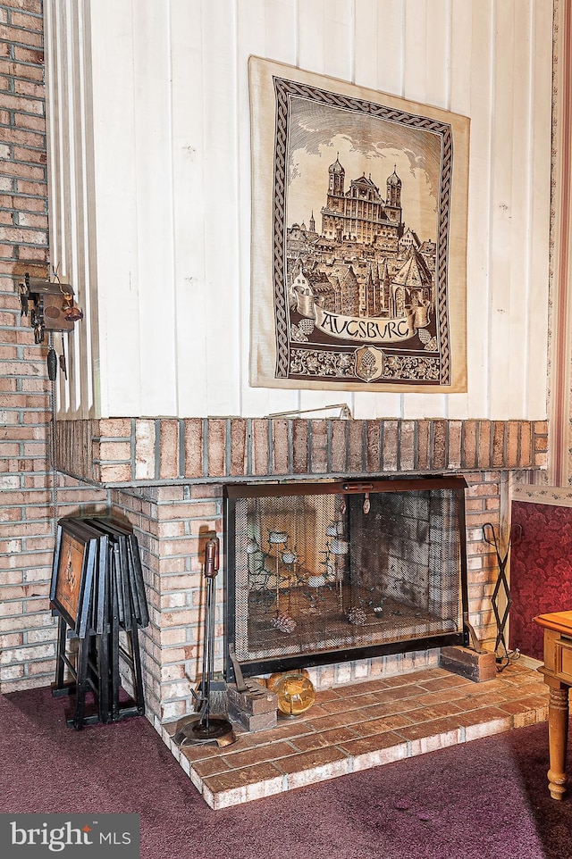 detailed view of wood walls