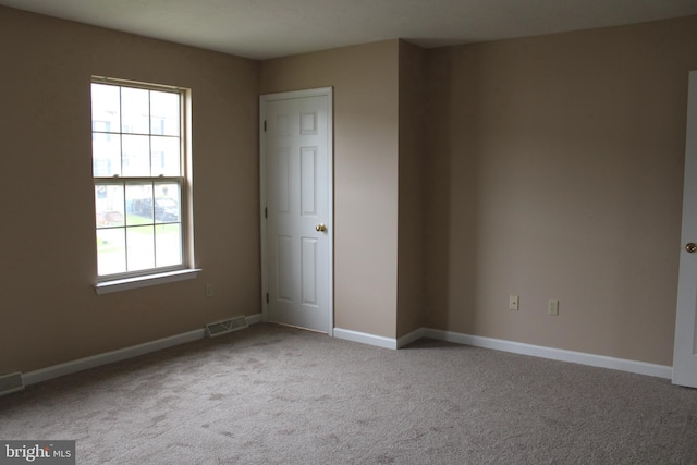 144 Zachary Dr, Hanover, PA 17331 - carpeted empty room with baseboards