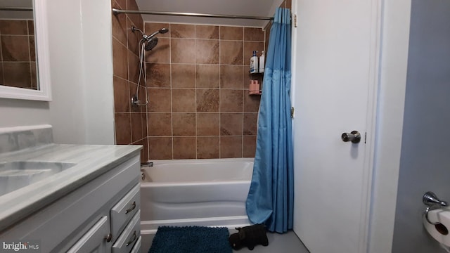 full bath with shower / bath combination with curtain and vanity