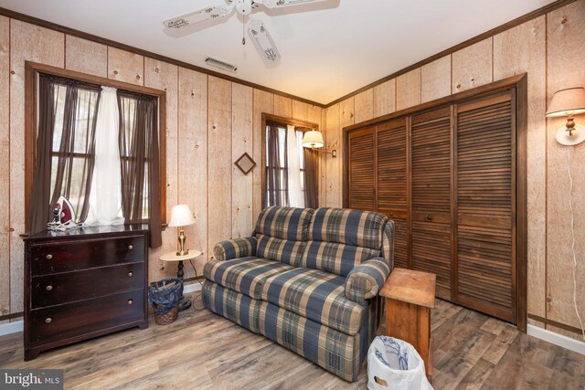 1036 S Schumaker Dr, Salisbury, MD 21804 - sitting room featuring wood finished floors, ceiling fan, baseboards, ornamental molding, and visible vents