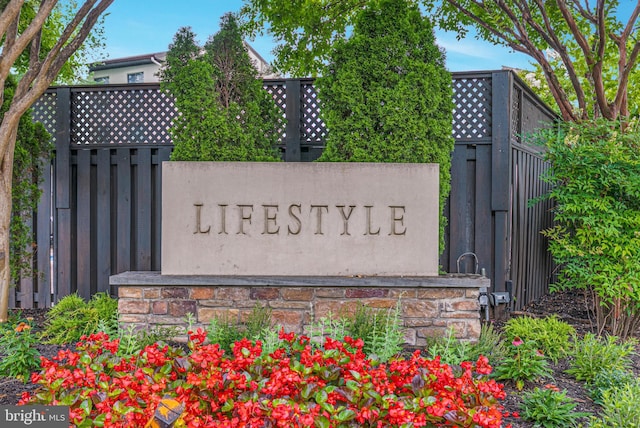 623 Center St Unit 101, Herndon, VA 20170 - view of community sign