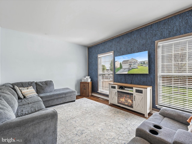 200 Rubens Cir, Martinsburg, WV 25403 - living area featuring wood finished floors and baseboards