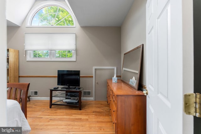 1823 Westmoreland St, Mclean, VA 22101 - bedroom with light wood finished floors, vaulted ceiling, and baseboards