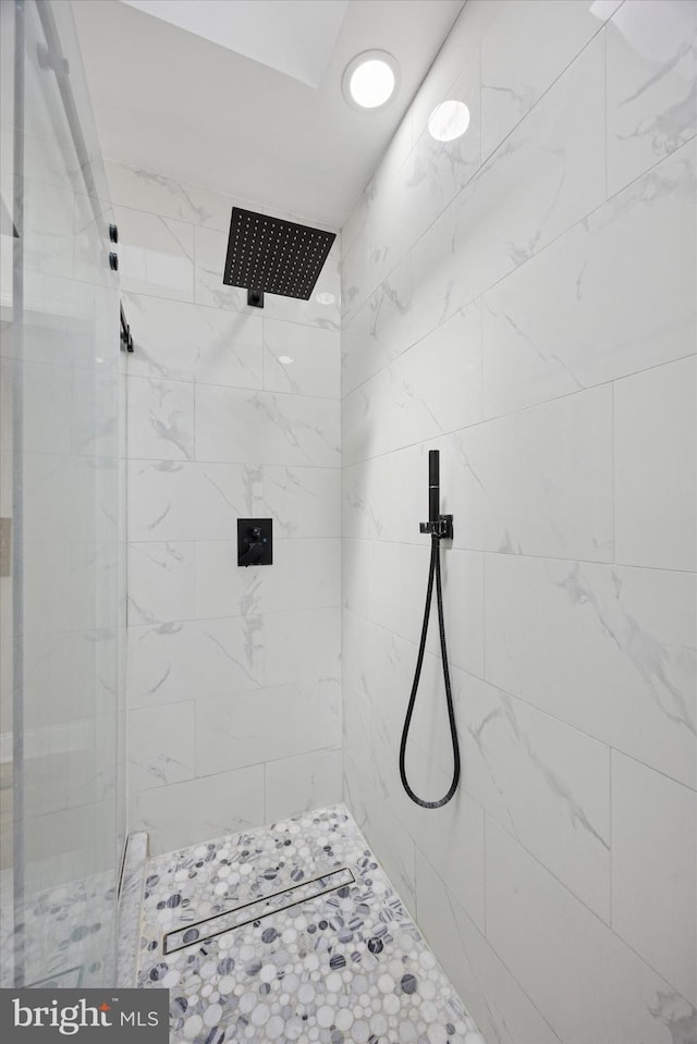 5223 Pentridge St, Philadelphia, PA 19143 - bathroom with tiled shower