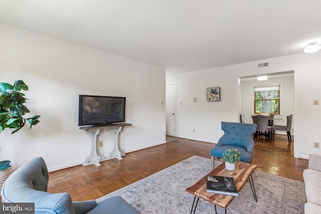 living area with baseboards