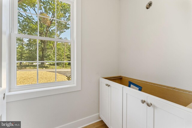 17 Hickory Ln, Malvern, PA 19355 - bathroom with baseboards