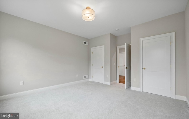 17 Hickory Ln, Malvern, PA 19355 - unfurnished bedroom featuring baseboards, visible vents, and carpet