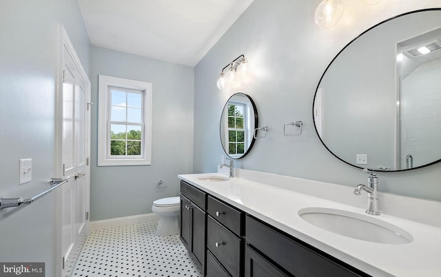17 Hickory Ln, Malvern, PA 19355 - full bath featuring baseboards, a sink, and plenty of natural light