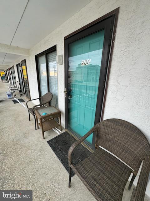 504 E 17th Ave Unit 206, Wildwood, NJ 08260 - entrance to property with stucco siding