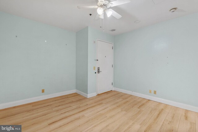 1100 Vine St Unit 1403, Philadelphia, PA 19107 - unfurnished room featuring ceiling fan, wood finished floors, and baseboards