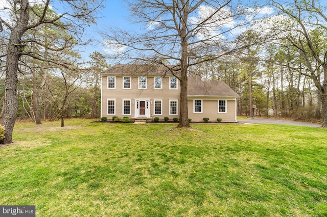 25 Blueberry Run, Southampton, NJ 08088 - colonial home featuring a front yard