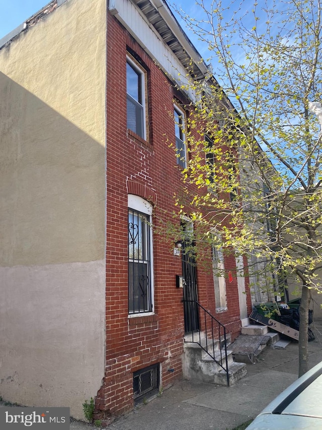 1820 Hope St, Baltimore, MD 21202 - view of property with entry steps