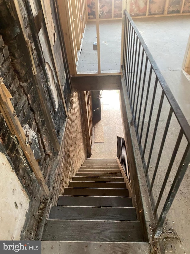 1820 Hope St, Baltimore, MD 21202 - view of stairs