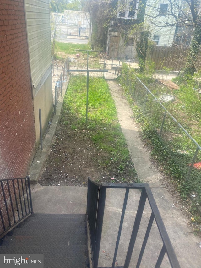 1820 Hope St, Baltimore, MD 21202 - view of yard with fence