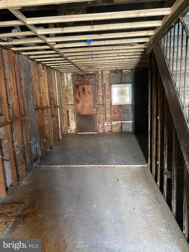 1820 Hope St, Baltimore, MD 21202 - interior space