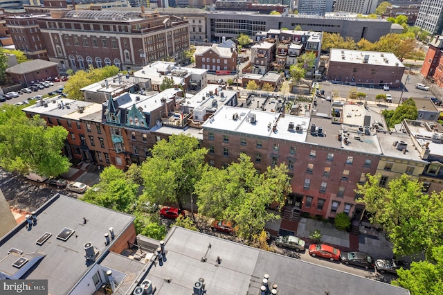 bird's eye view with a view of city