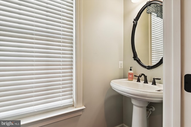 517 Deep Creek Vw, Annapolis, MD 21409 - view of bathroom