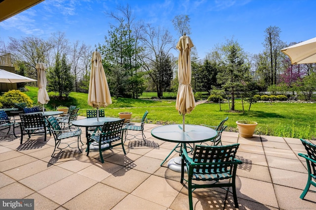 view of patio / terrace with outdoor dining space