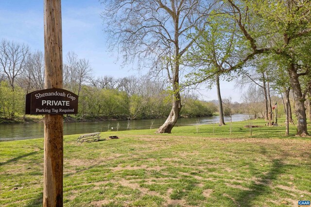 136 Wildwood Ln, Shenandoah, VA 22849 - view of property's community featuring a water view and a yard