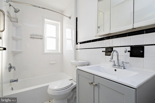 206 Paris Ave, Brooklawn, NJ 08030 - full bathroom with toilet, vanity, and tub / shower combination