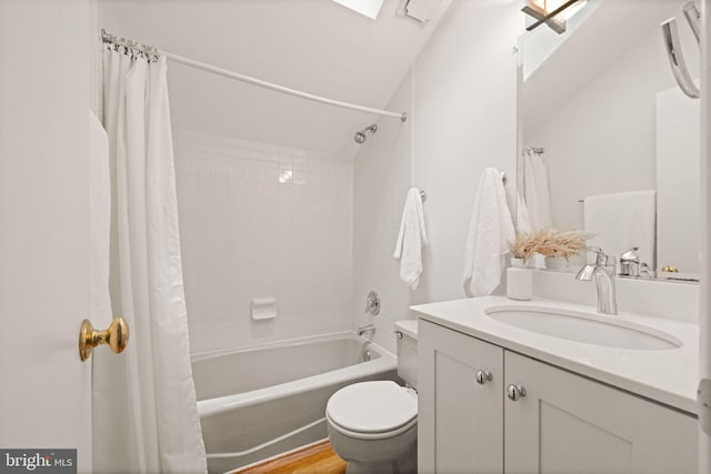 1925 Upper Lake Dr, Reston, VA 20191 - full bathroom featuring vanity, toilet, and shower / bath combination with curtain