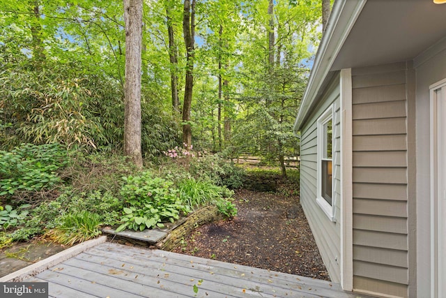 1925 Upper Lake Dr, Reston, VA 20191 - view of yard featuring a wooden deck
