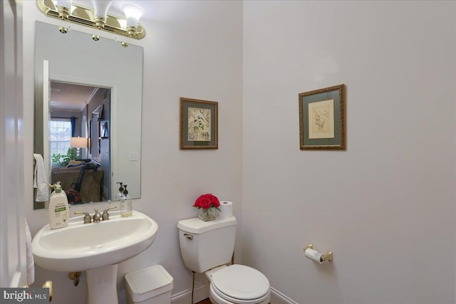 704 Goddard Dr, York, PA 17402 - half bath with toilet