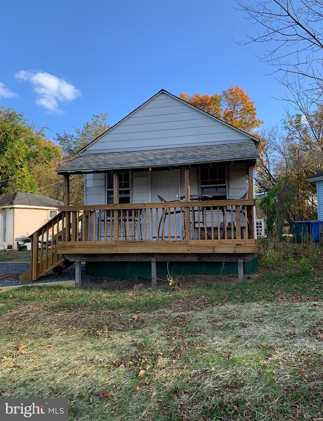 15 Higginsville Ln, Mount Royal, NJ 08061 - rear view of house with covered porch