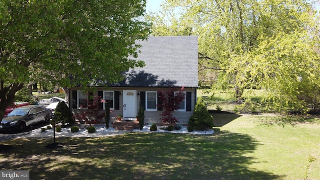 6190 Ayrshire Dr, Salisbury, MD 21801 - view of front of property with a front lawn and a shingled roof