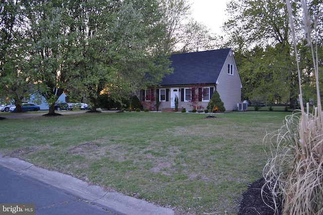 6190 Ayrshire Dr, Salisbury, MD 21801 - view of front of house featuring central AC unit and roof with shingles