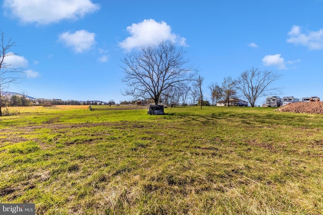 17449 Irishtown Rd, Emmitsburg, MD 21727 - view of yard featuring a rural view