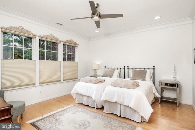 29 Sparrow Dr, Hamilton, NJ 08690 - bedroom with visible vents, baseboards, crown molding, recessed lighting, and wood finished floors