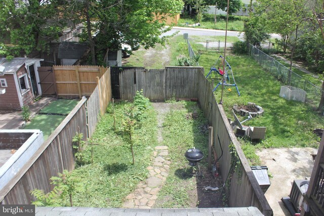 view of fenced backyard