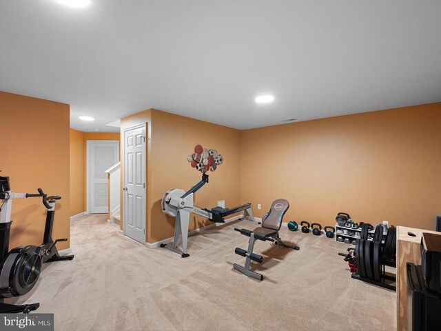workout room with visible vents, baseboards, carpet, and recessed lighting