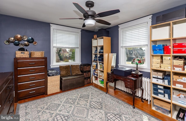 538 Gainsboro Rd, Drexel Hill, PA 19026 - living area featuring wood finished floors and ceiling fan