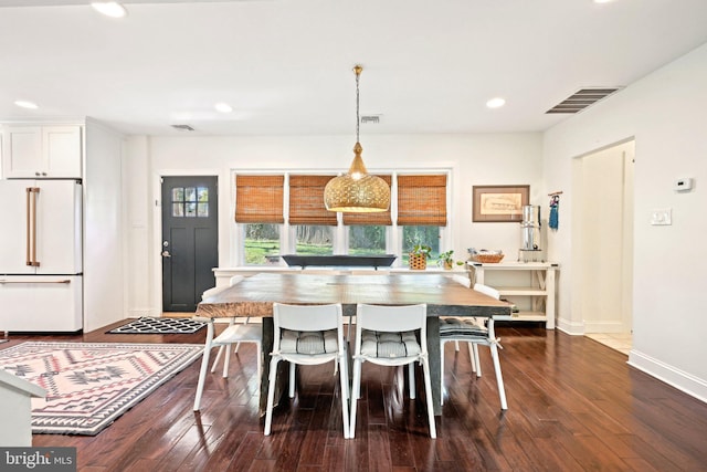 dining area featuring baseboards, visible vents, recessed lighting, and dark wood-style flooring