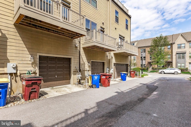6645 Rhode Island Ave, Riverdale, MD 20737 - view of road with a residential view