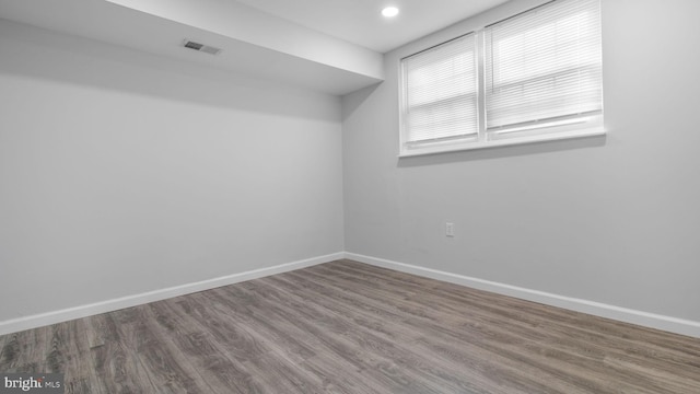 11400 Cosca Park Pl, Clinton, MD 20735 - unfurnished room with wood finished floors, baseboards, visible vents, and recessed lighting