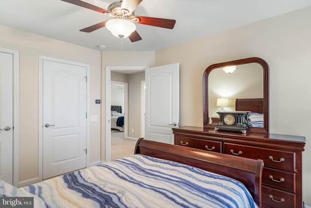 bedroom with ceiling fan