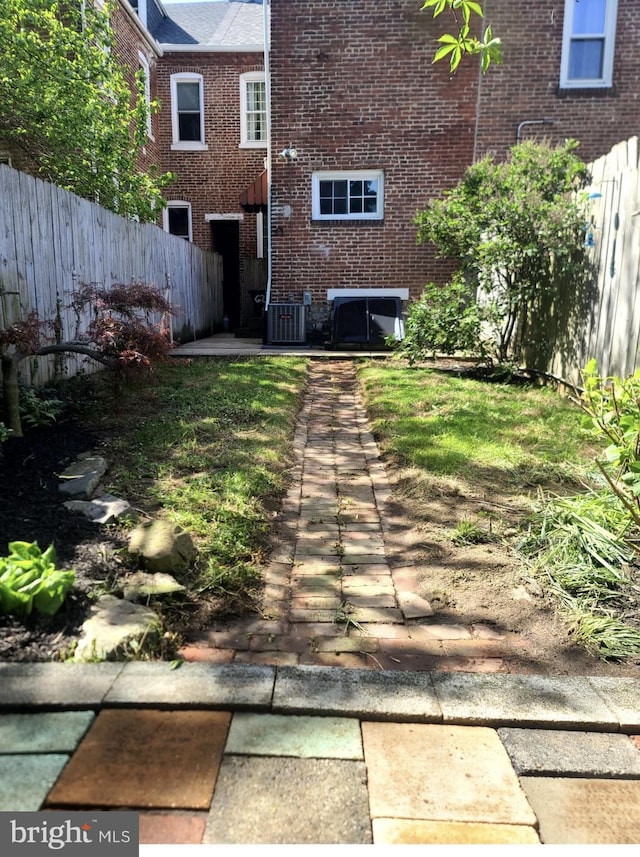 622 Saint Joseph St, Lancaster, PA 17603 - view of yard with fence and central AC unit