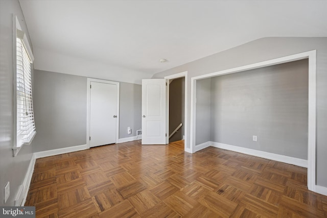 510 W S Ave, Glenolden, PA 19036 - unfurnished bedroom featuring baseboards and vaulted ceiling
