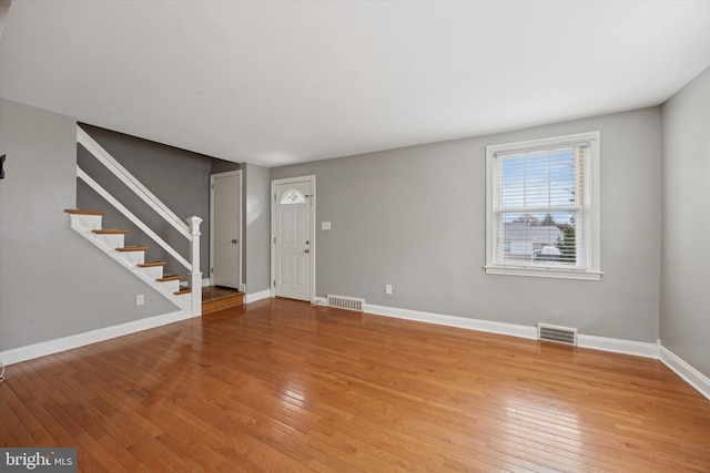 510 W S Ave, Glenolden, PA 19036 - foyer featuring visible vents, light wood-style flooring, stairway, and baseboards