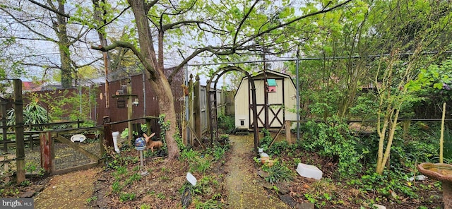 209 N Pine St, Seaford, DE 19973 - view of yard with a gate