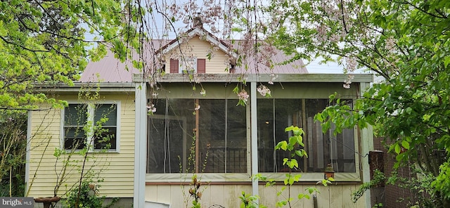 209 N Pine St, Seaford, DE 19973 - view of side of property with a sunroom