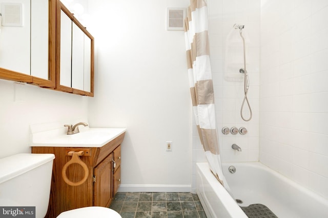 full bathroom featuring vanity, toilet, shower / bath combo with shower curtain, baseboards, and visible vents