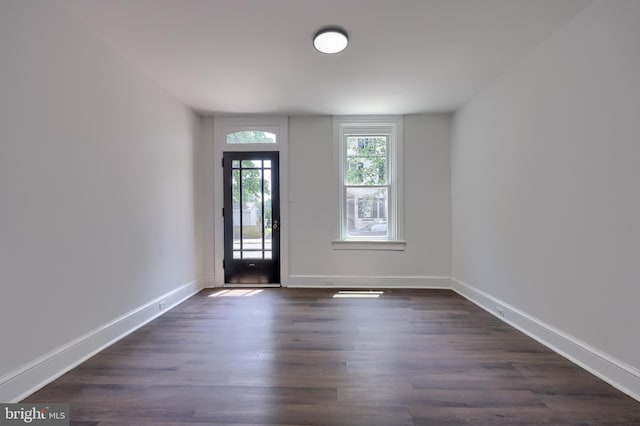 311 E Frederick St, Lancaster, PA 17602 - entryway with baseboards and dark wood-type flooring