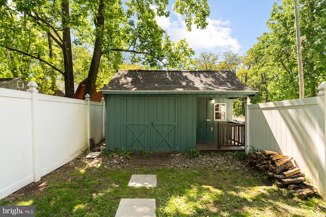 4916 40th Pl, Hyattsville, MD 20781 - view of shed with a fenced backyard