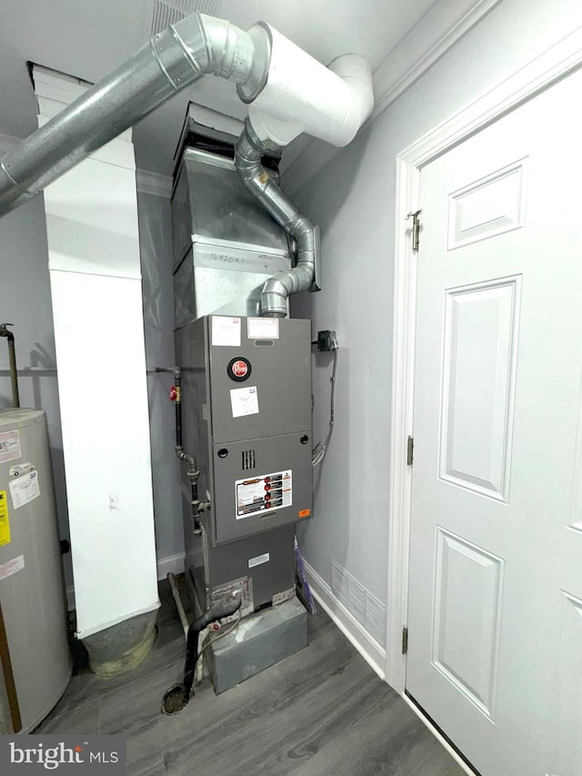 18 Grayson Cir, Willingboro, NJ 08046 - utilities featuring heating unit, visible vents, and water heater