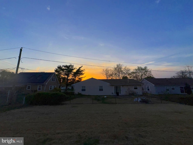 18 Grayson Cir, Willingboro, NJ 08046 - back of house at dusk with fence
